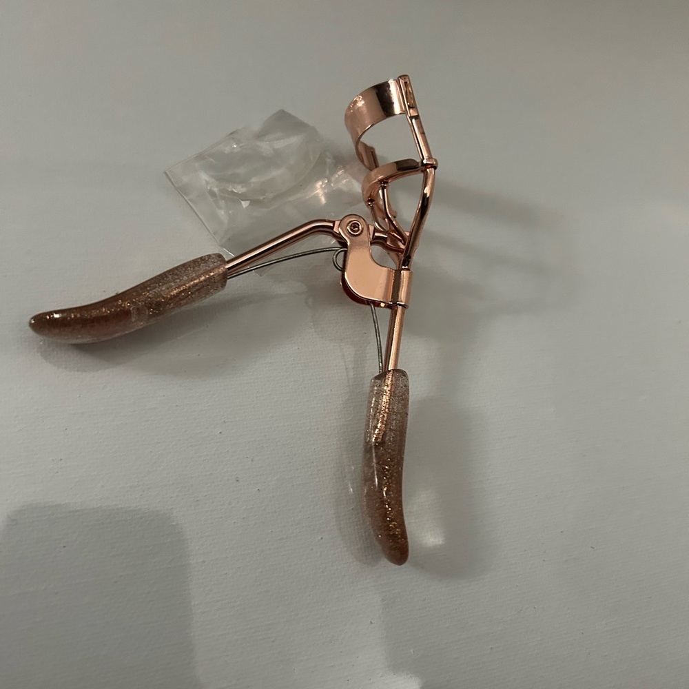 NWOT Eyelash Curler—Rose Gold 🟣